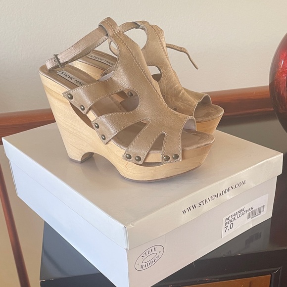 Steve Madden Shoes - Steve Madden Beige Leather Cutout Platform Wedge Sandals HANDMADE